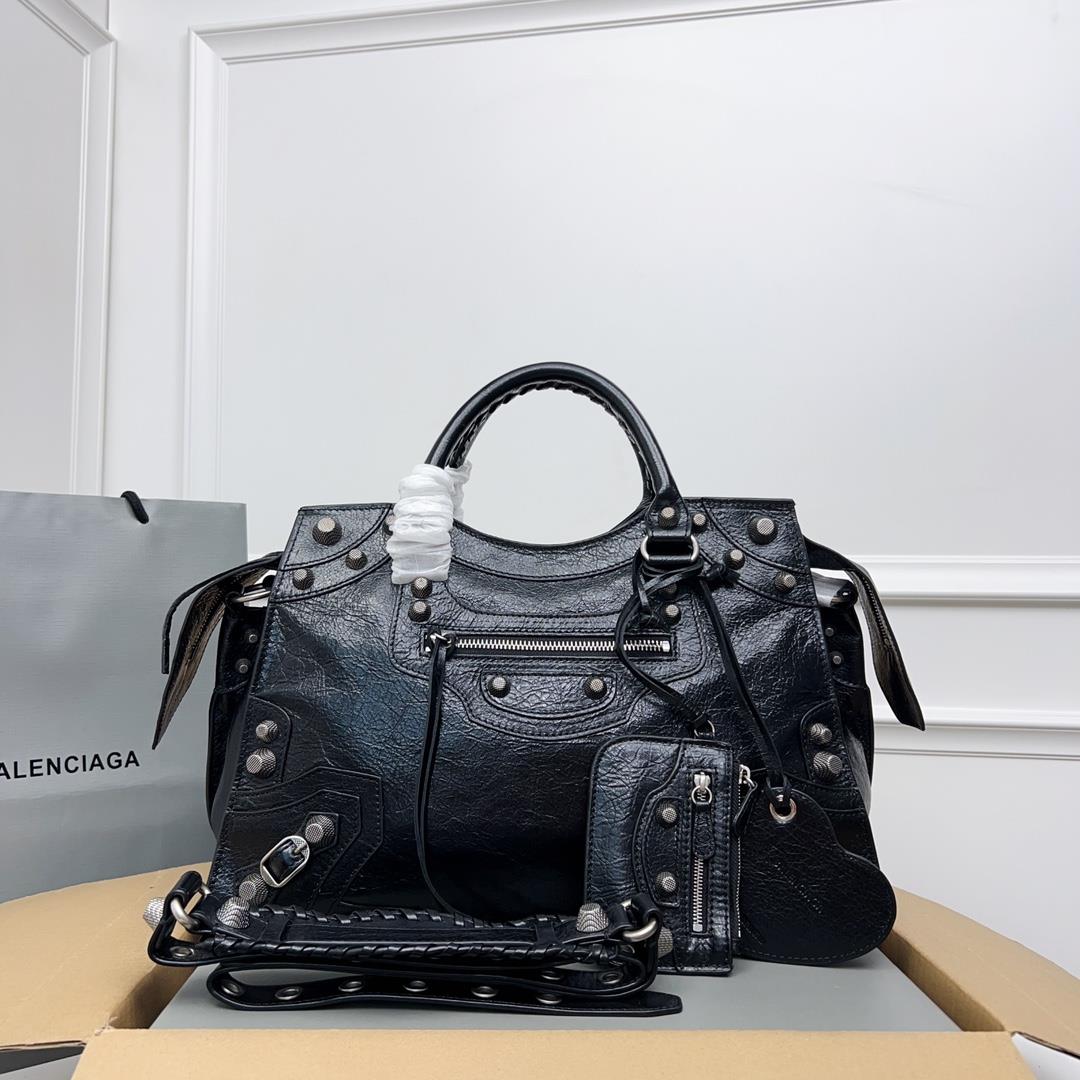 Popular large stock blackBalencia Neo Cagole New Locomotive BagThe newly launched locomotive bag by