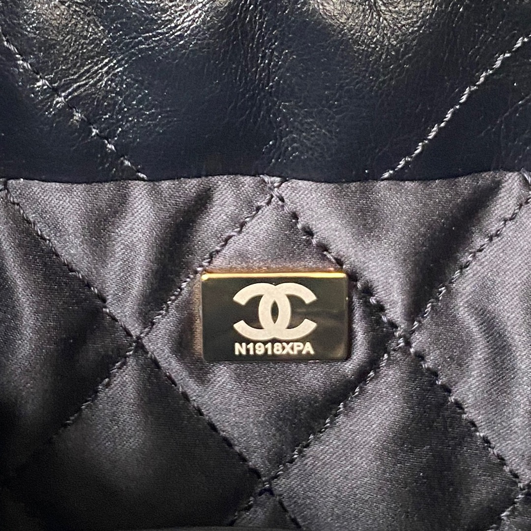 Chanel23SAS3980 Chanel's mini22 hit HeartsThe bag accessories of Chanel Goose will always be p