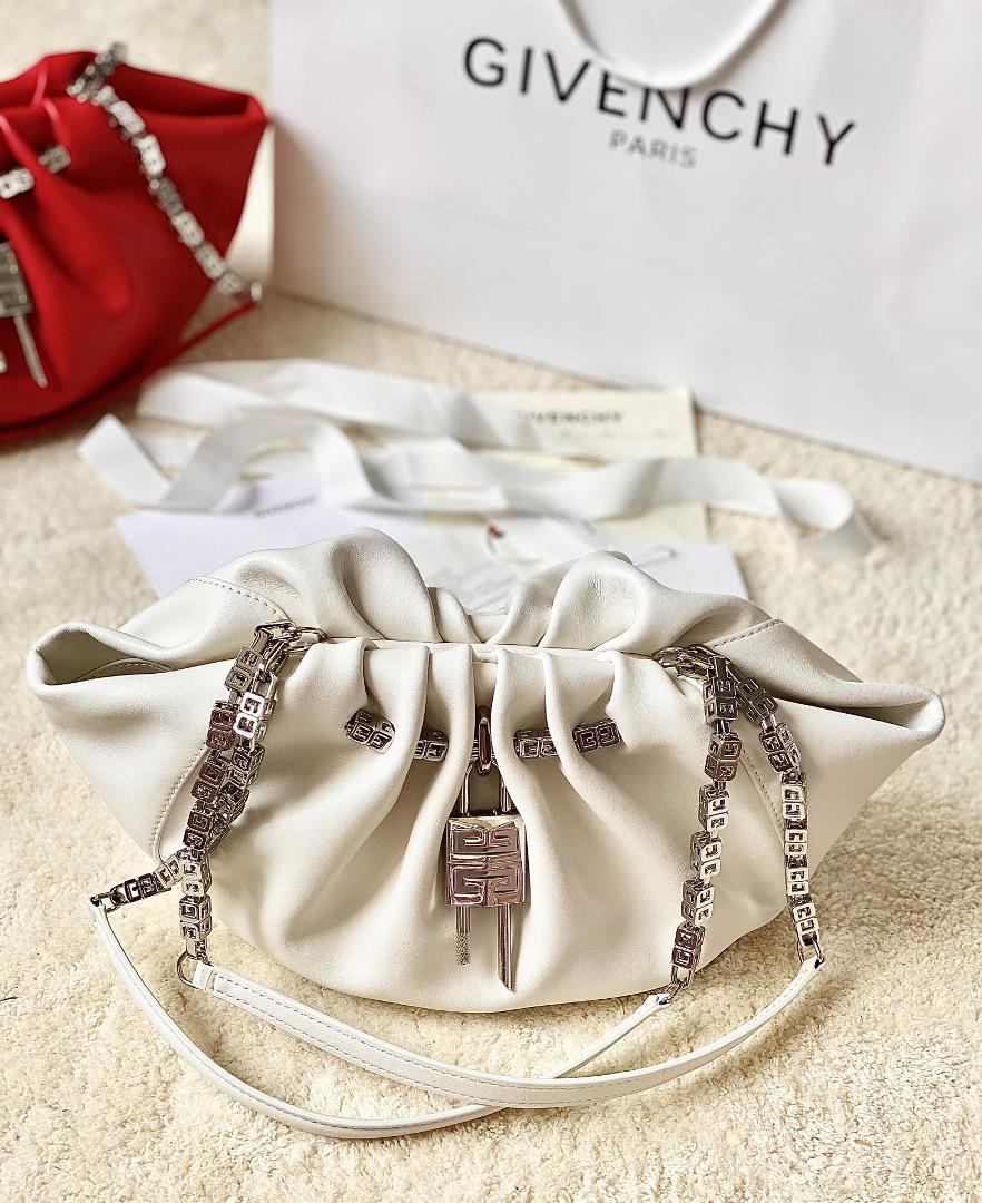 Top Original GIVENCYG HomeNew KennyBagI fell in love with this chain satchel at first sight This bag