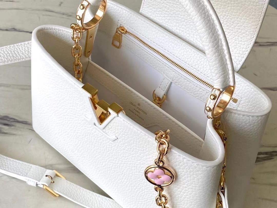 Top grade original M22512 white enamel flower chain This Capuchines handbag is made of Taurill