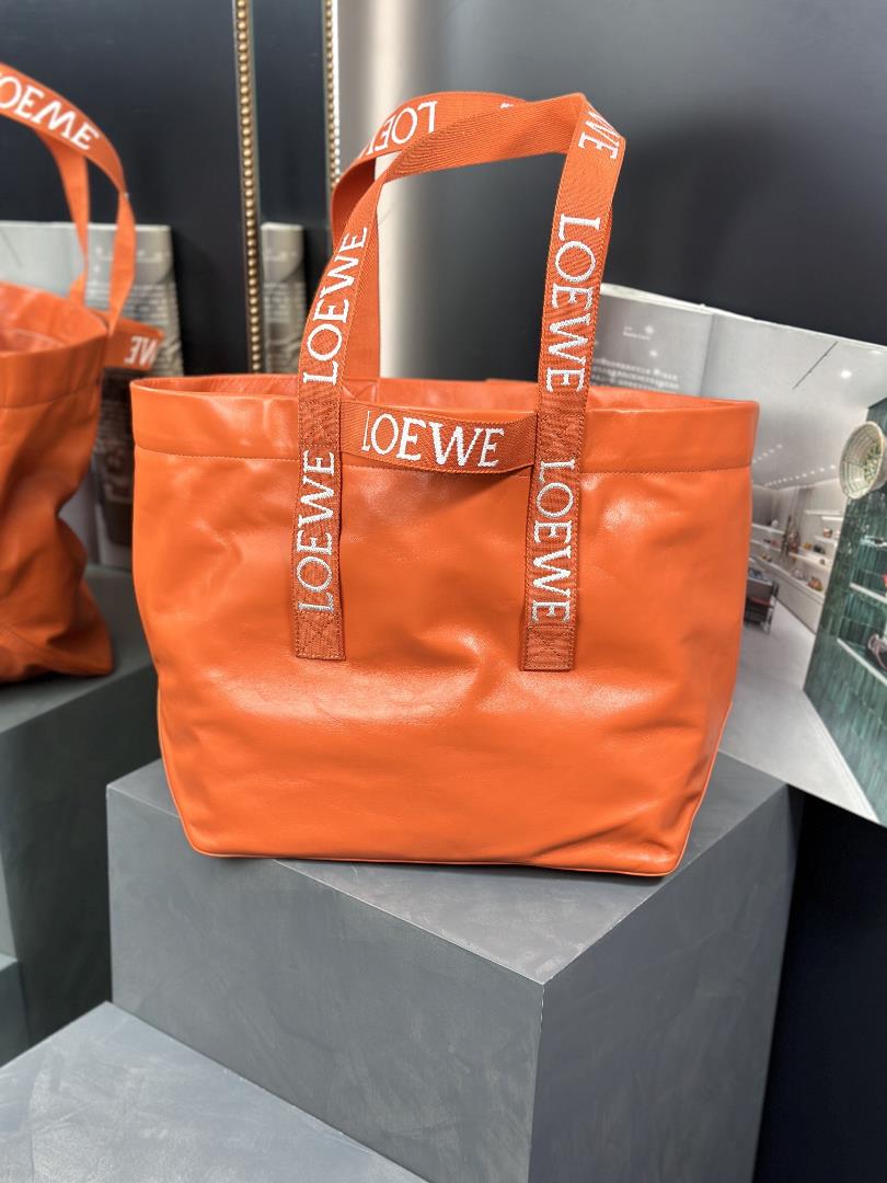 Redefining the Roewe styleSuper popular paper grain cowhide handbag Colors orange brown black app
