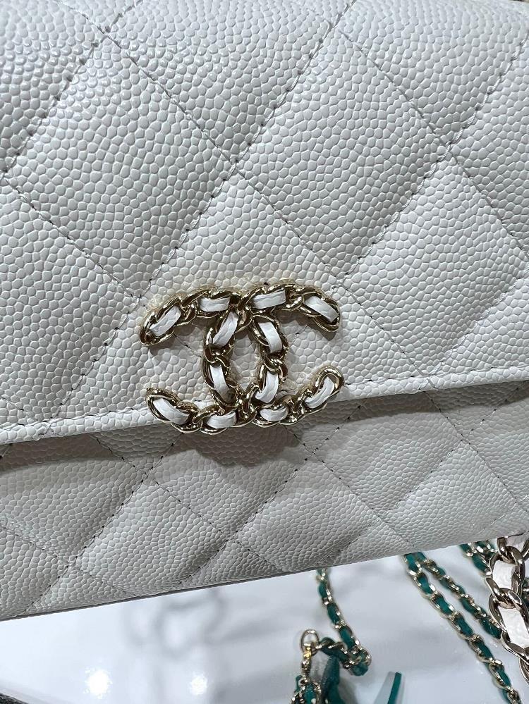 What sets this Chanel bag apart from the rest is its ability to seamlessly integrate into