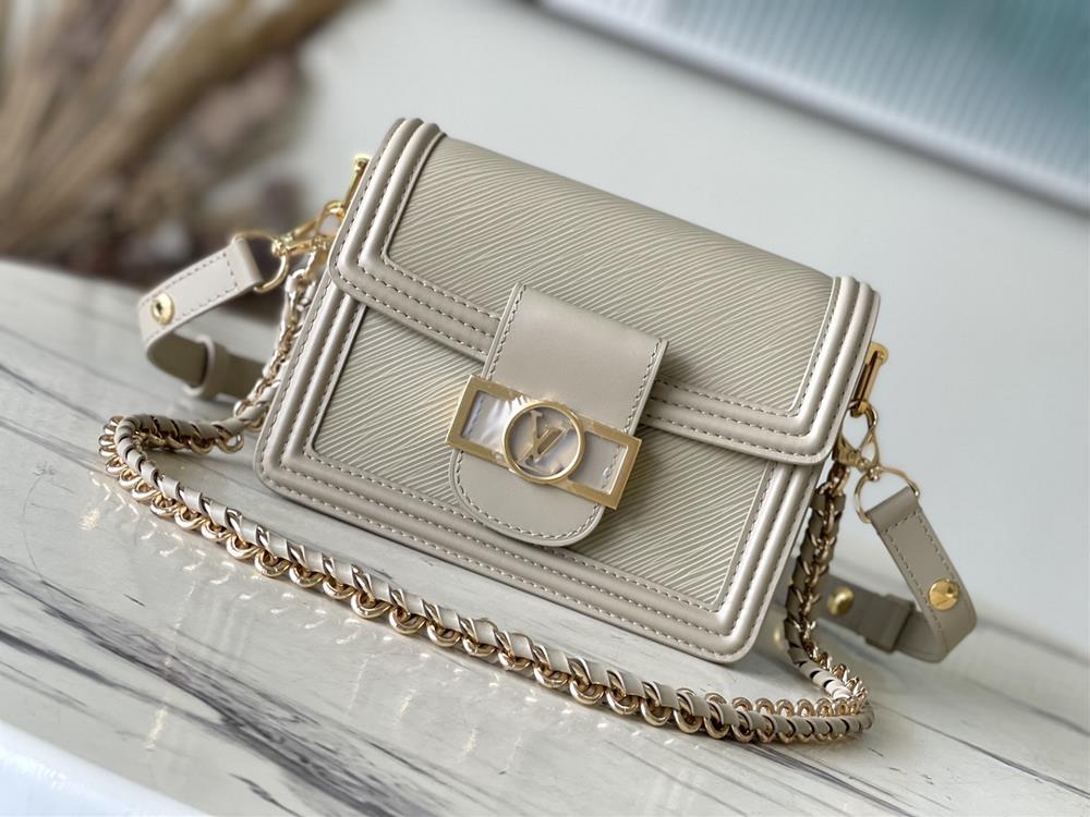 M23559 M90499 Khaki This Dauphine mini handbag features a unique texture in Epi cow leather The cowhide leather trim reflects a unique configuration