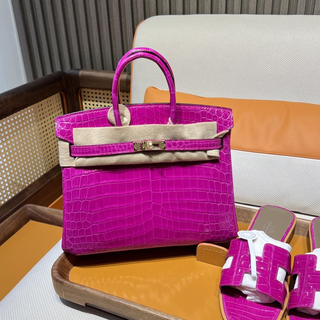 Birkin 25 Nile crocodile J5 Arabian Nights Rose Sheherazade Gold buckle combines low luxury and drea