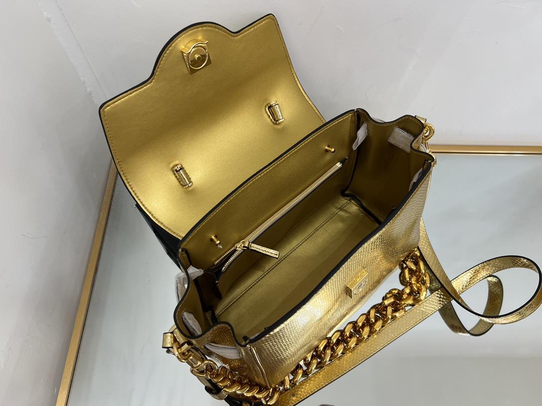 Medusa Medium Snake Versace LaMedusa 2023 SpringSummer series handbags wuy Zheng Xiuwen L