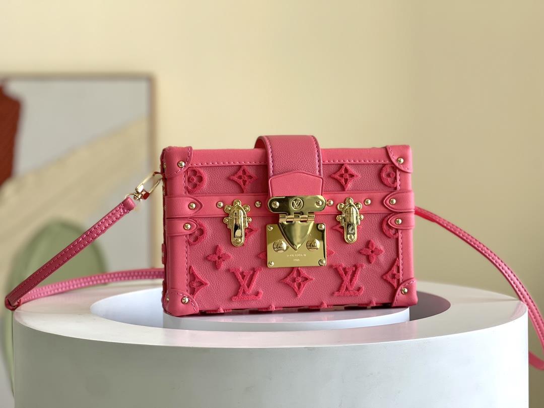 The toplevel original M20745 embroidered pink Petite Malle handbag is made of cow leather and featur