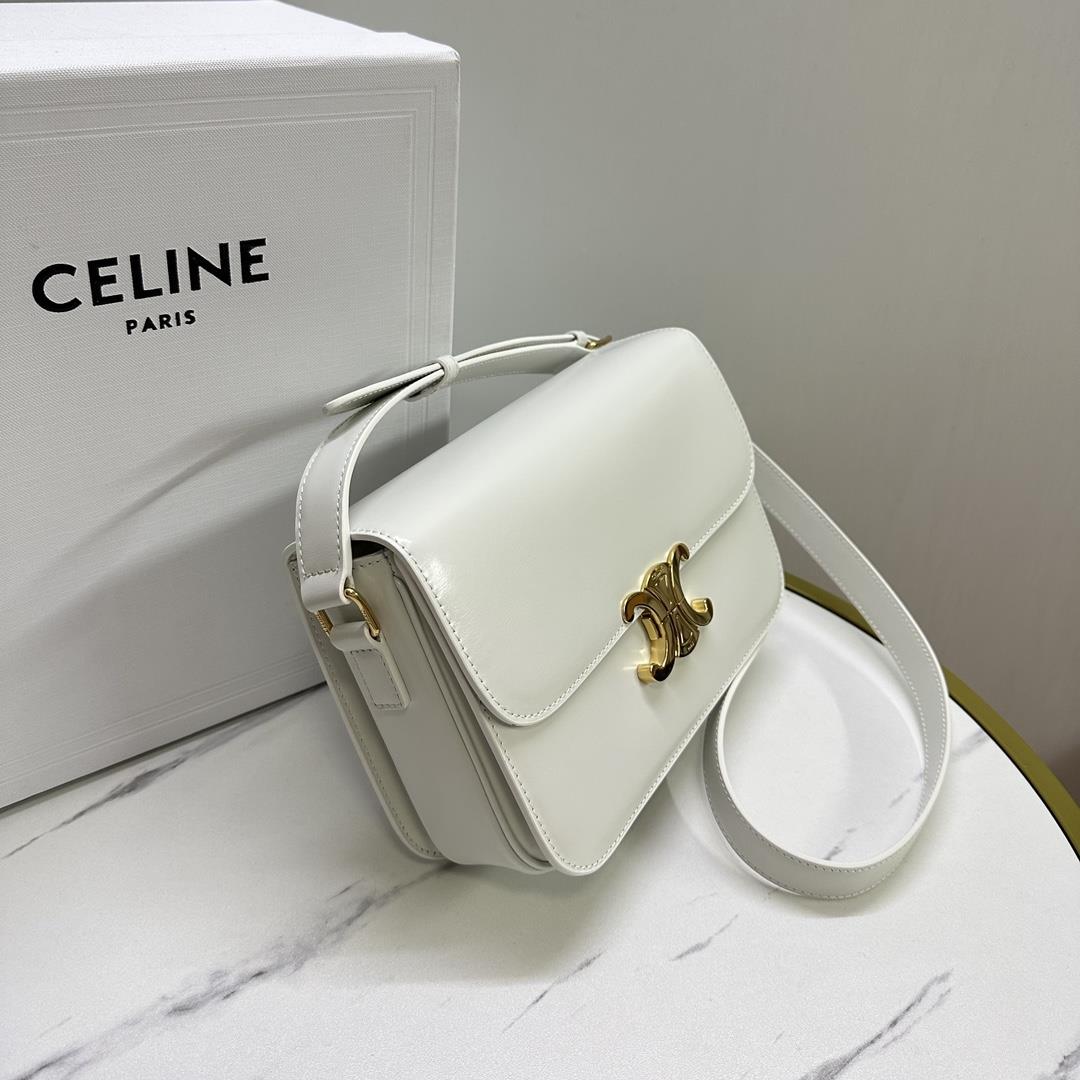 Triomphe Celine Limited Edition Triomphe Triomphe breaks through traditional innovation wi