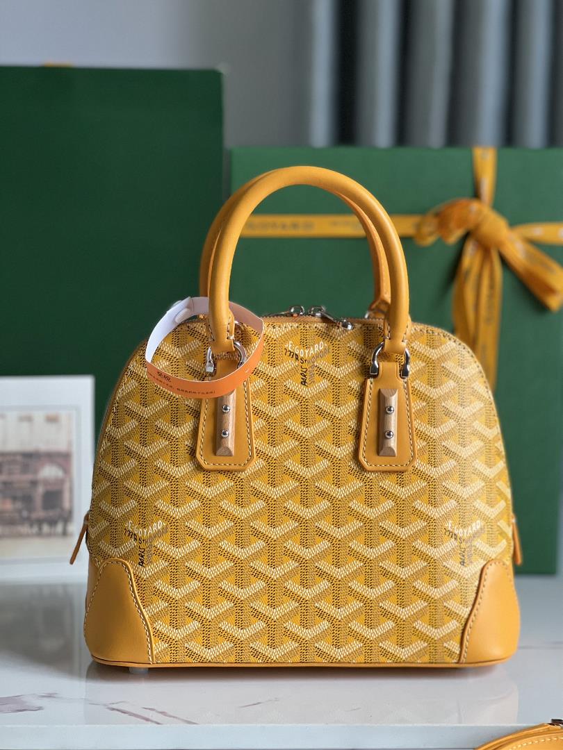 goyard Vendme Shell BagInheriting the brands unique craftsmanship style and exquisite technology d