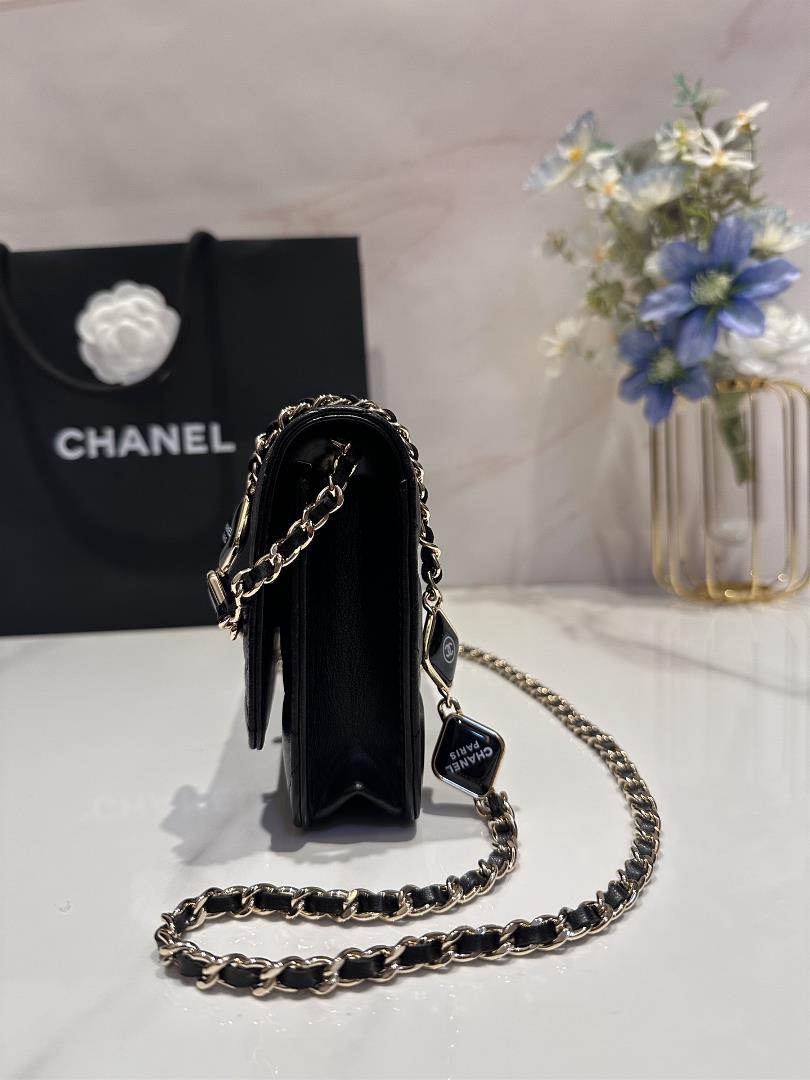 chanel Beads from the Sea Diamond shaped Sugar Chain Woc This WOC hair has not many peopl