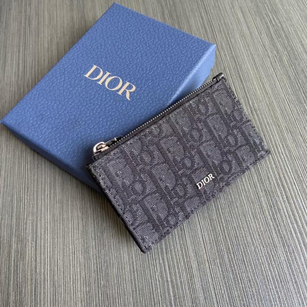 DIOR card pack 99081This zipper clip is exquisite and elegant Crafted with Oblique printe