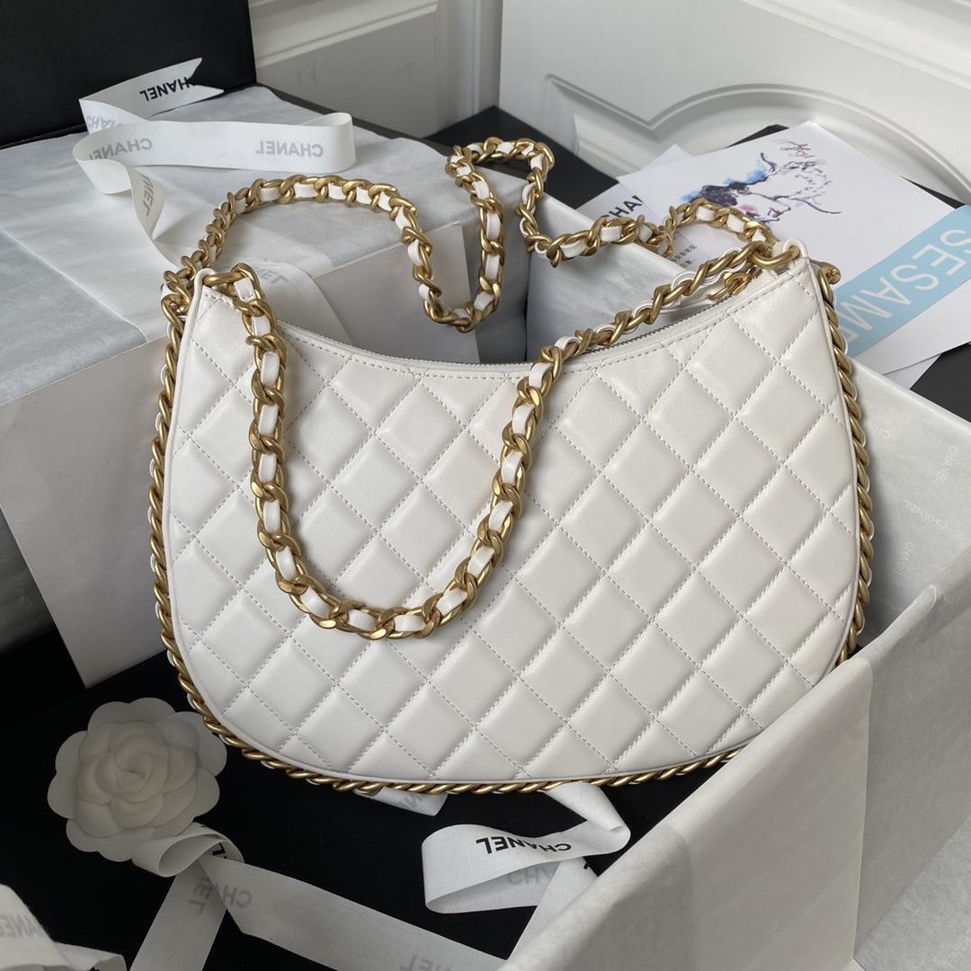 Chanel Xi Leather Bag 23B New AS4368The newly designed hobo binding is adorned with exquis