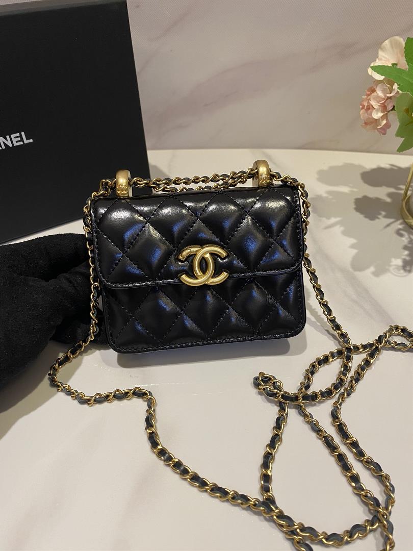 Chanel New Oil Cured Cowhide Bimetal Ball Mini Mini Mini Mini Mini Mini Mini Mini Mini Mini Mini Min