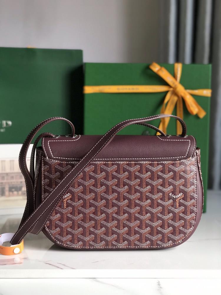 GOYARD 233 lll retains the iconic elements of the classic version such as eyecatching me