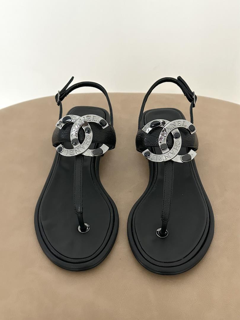 Black Fragrant Granny Jewel Clasp Sandals Size 353637383940 Clip foot design with gold and silver la