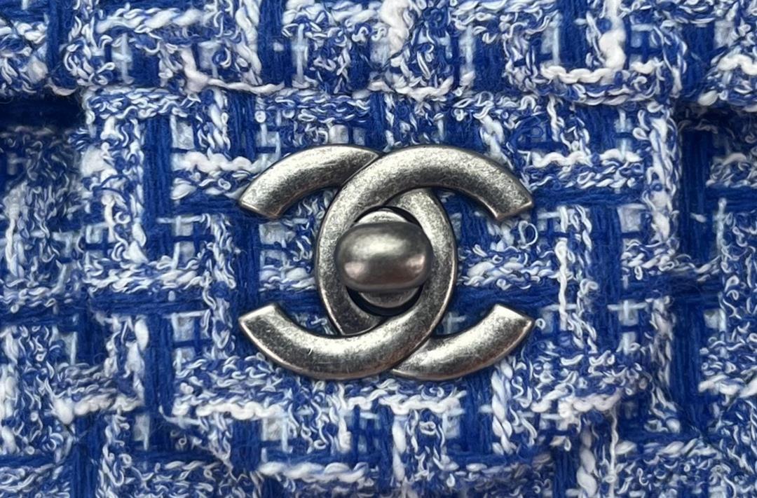 Chanel CF woolen series this is a bag that can be praised by all friends around us for it