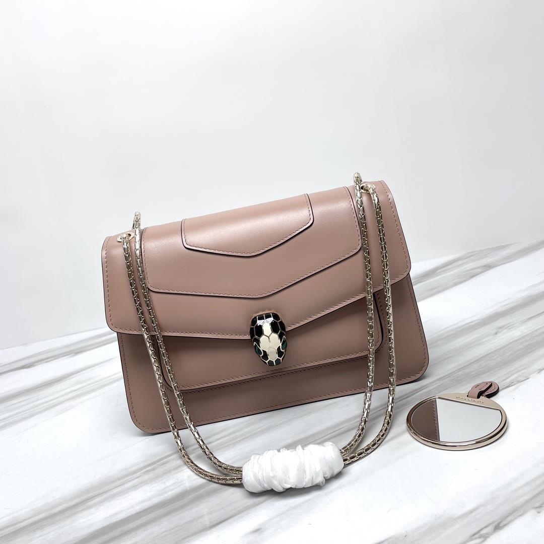 The latest season limited style new product is driven to the Serpenti Forever series crossbody bag c