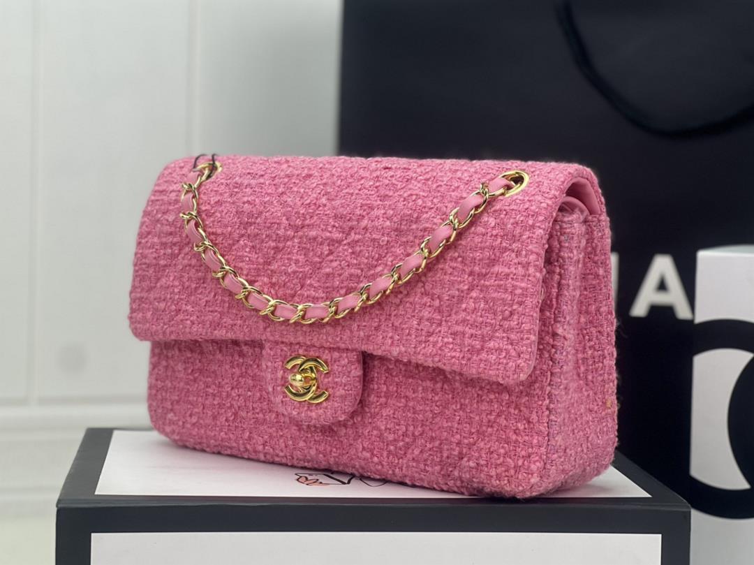 Chanel CF woolen series this is a bag that can be praised by all friends around us for it