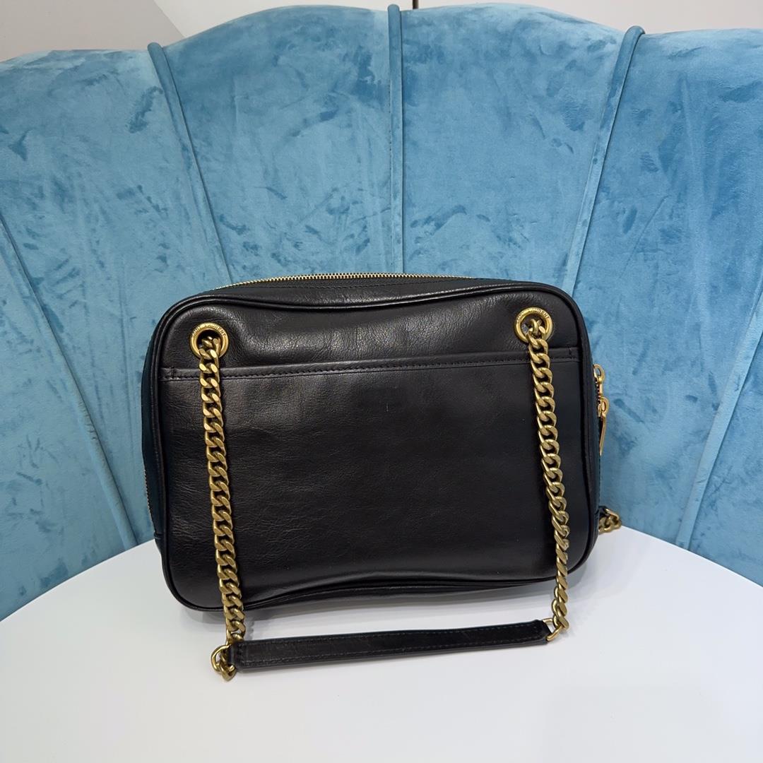 CASSANDRE handbag features a front flip and zipper closure design adorned with the class