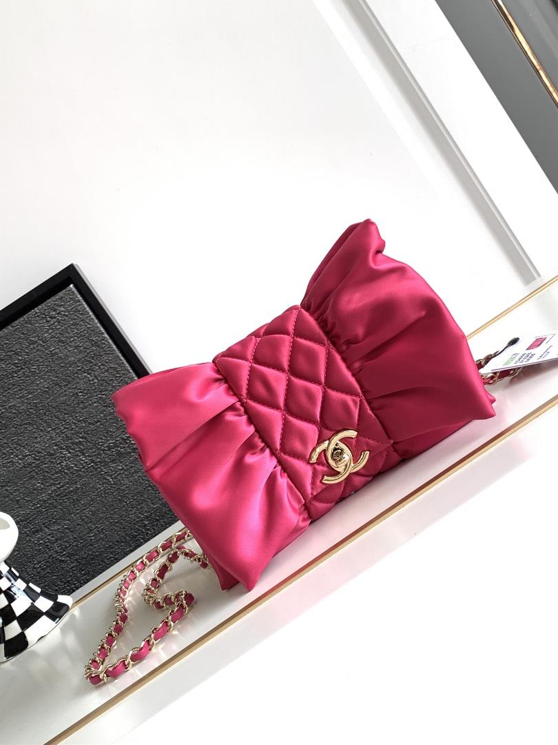 Spot Rose Red Chanel 23A Handbag Bow tie for carrying bags Cute design with both hands shoulders a