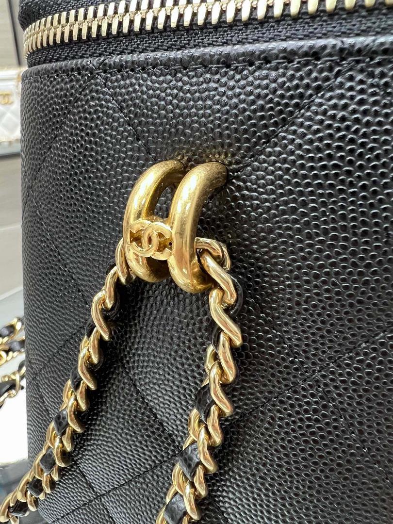 chanel 22K New Double Chain Box Pack Caviar Full leather interior with builtin mirror for