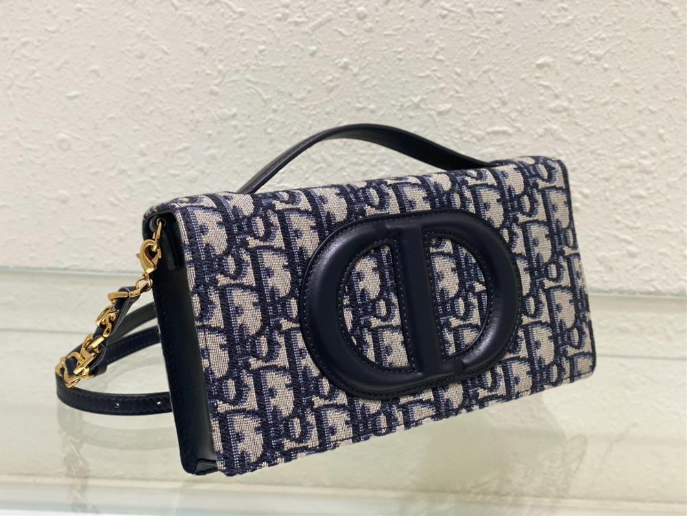 CD Signature Mini Chain Handbag Blue Oblique Print This CD Signature mini chain handbag is