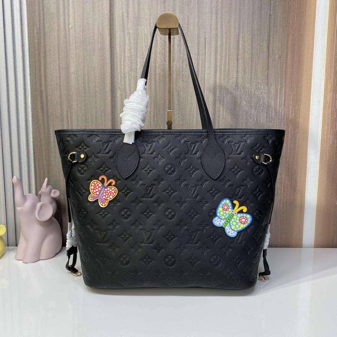 M21733 black white flowersJoin hands with Yayoi Kusama again to place this x YK neverfull medi