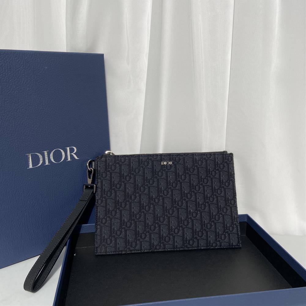 DIOR handbag 99071This A5 handbag is stylish and minimalist Crafted with beige and black Oblique printed fabric embellished with black grain cow lea