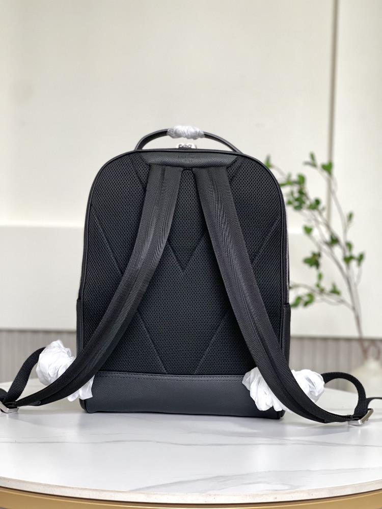 What sets this bag apart from others is its ability to be versatile Whether you are headi