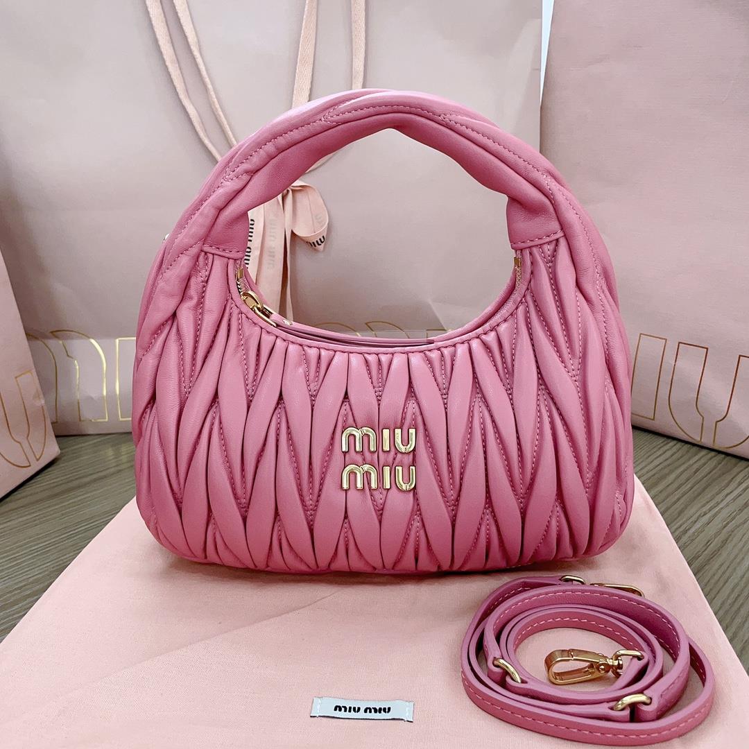 Medium The MiuWander handbag a new product from M family features the iconic Matelasse texture embro