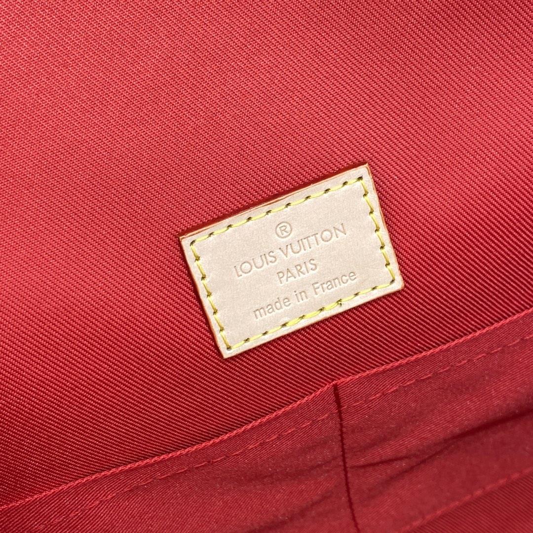 M43792 red M44267 pink M42738 roseThe pure structure and contour of the CLUNY BB handbag will 