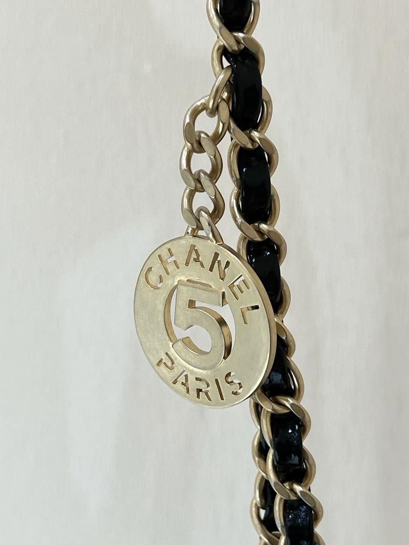 Shipping Celebration23C Early Spring Vacation New HappyThe hottest 5th gold coin hang tag hobo