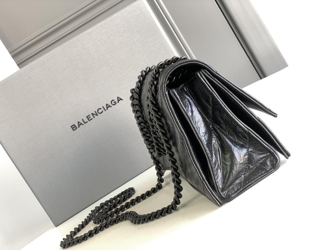 Small black twill small Crush Quilted Chain BagThe hourglass bag shape is really amazingThis t