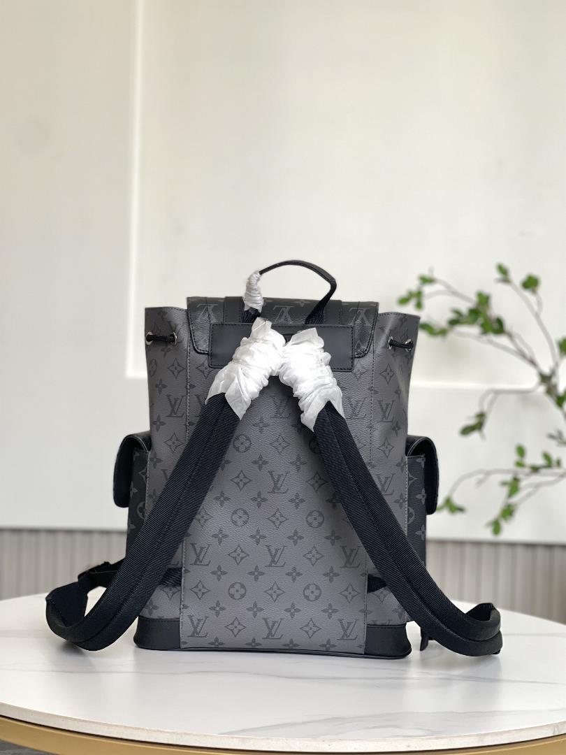 M46331 Black Grey Small32 x 39 x 12 cmLength x Height x WidthMonogram Eclipse Reverse coated c