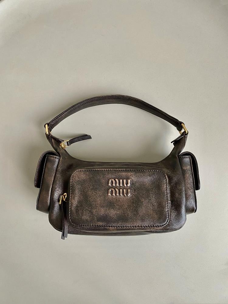 In conclusion the Miumiu bag F0005 Motorcycle pocket underarm bag is the epitome of pers