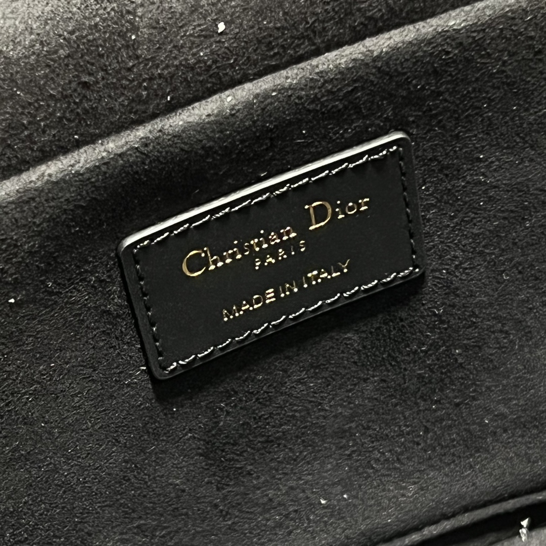 Dior New Large Black Makeup Box BagThe design is more exquisite The exquisite design fully ref