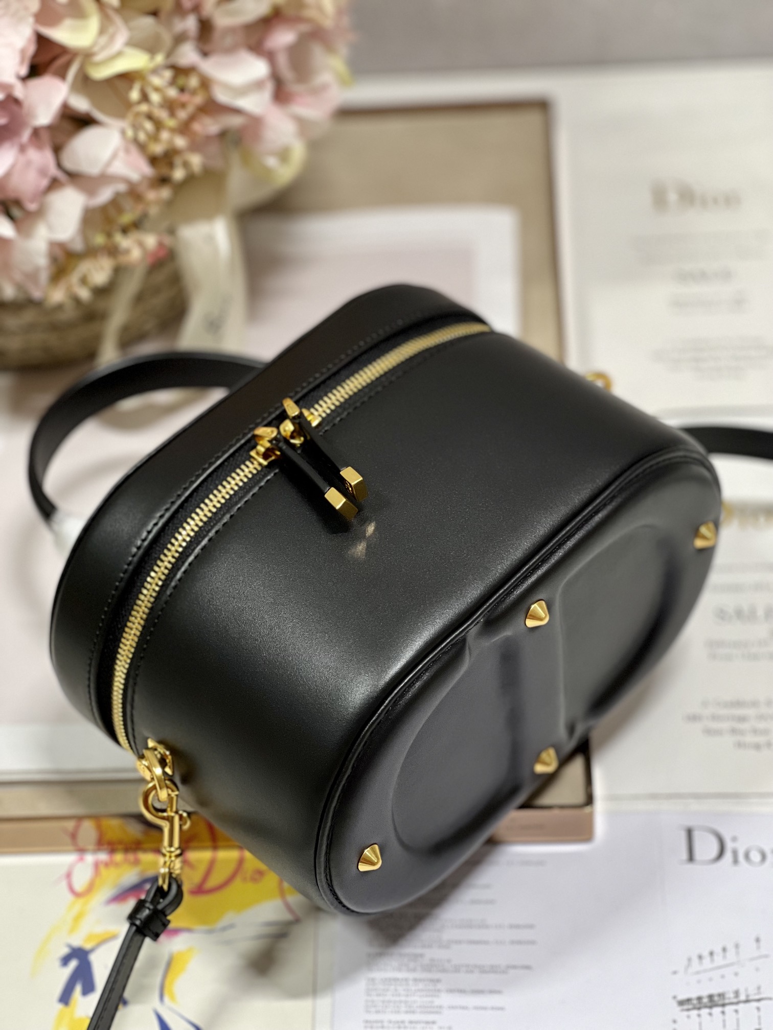 Dior New Black Makeup Box BagThe design is more exquisite The exquisite design fully reflects 