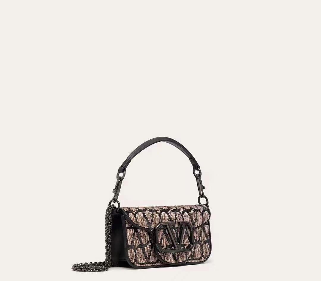 Pearl style shipping matching versionValentino Garavani Mini Loc calfskin handbag with matchin