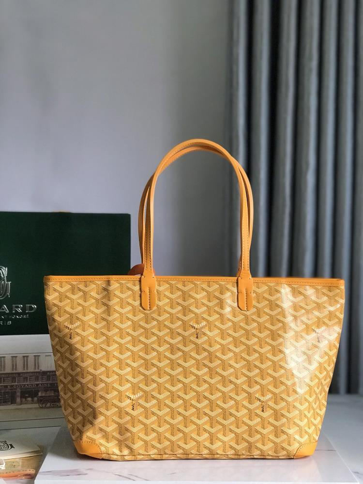 When it comes to customization Goyard offers a unique experience that allows customers to