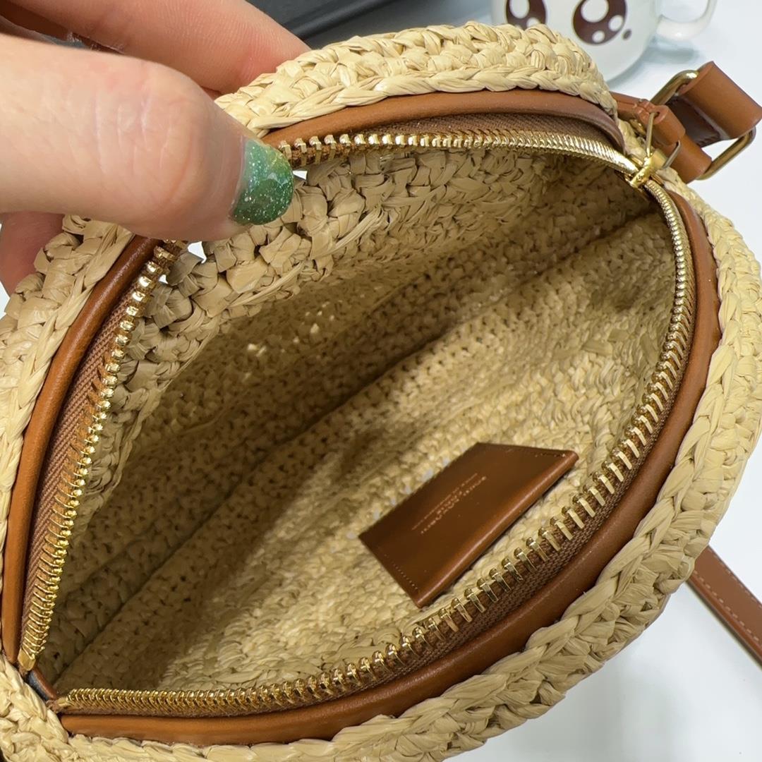 YSL straw woven bag crochet bag with exquisite and fresh texture can be easily paired w