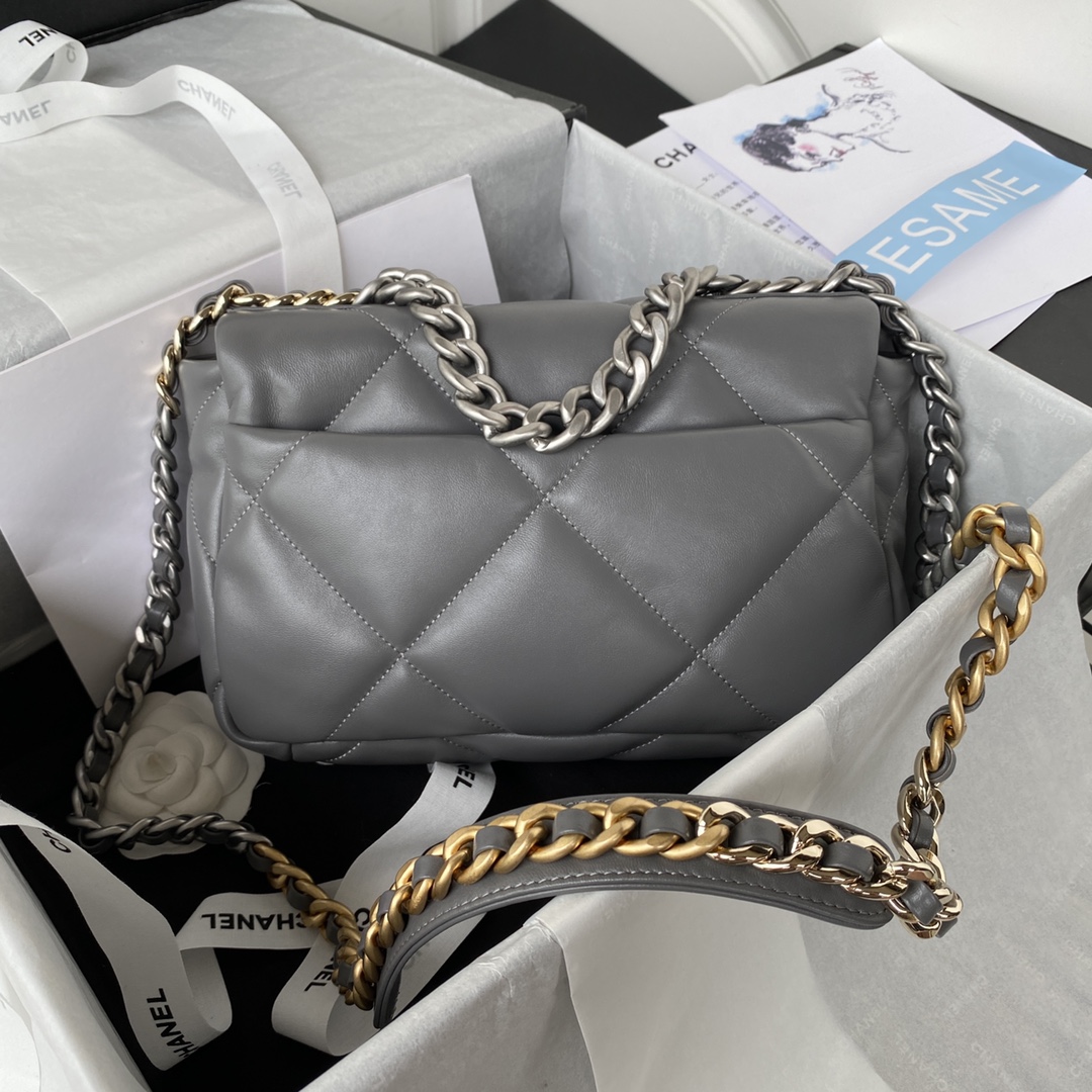 1160 small silver chain Ohanel autumn and winter 19Bag combined with all classic pillow bagsTh