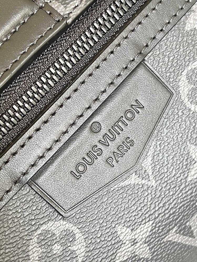 Fashion is everevolving and staying ontrend is a priority for many The LV Bag M46794 e