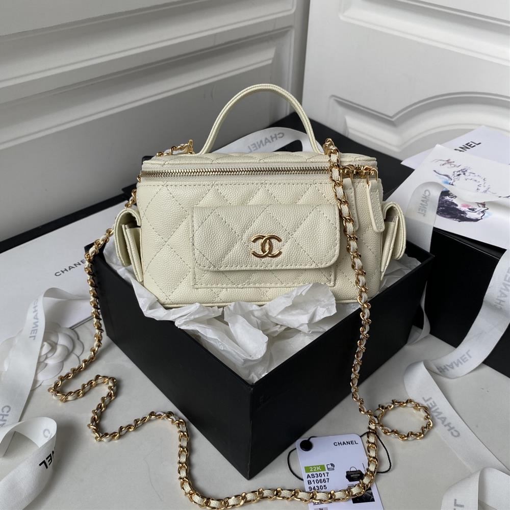 Chanel granular calf leather AS3017Cargo makeup bagThis product is made of granular calf leather and