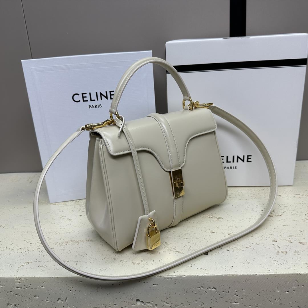 Celines new classic StraP16 handbag is made of highquality cowhide leather with sheepskin lini