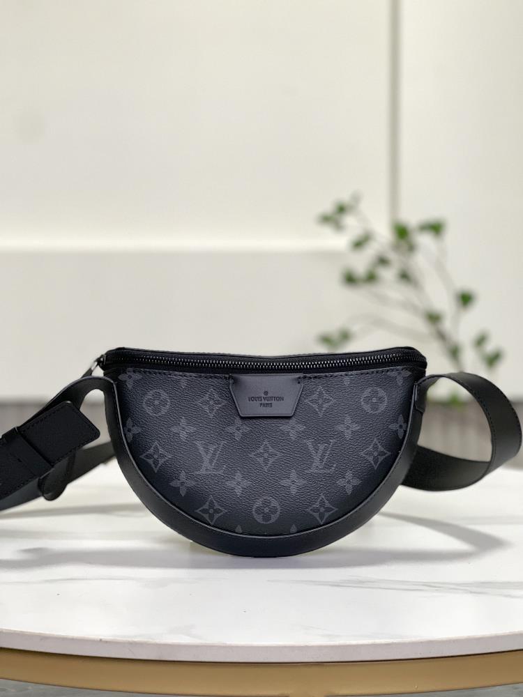 M23835 Black FlowerThe new LV MOON CROSSBODY handbag in the mens bag moon bag series for autumn and winter is made of Monogram Eclipse coated canvas