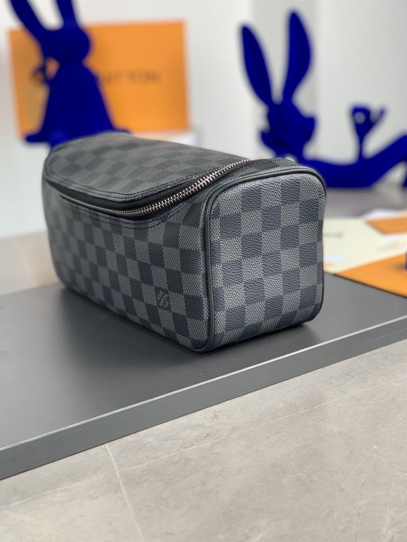 47625 Black Checker Makeup Bag Toilet Bag This dressing bag is made of Damier Graphite canvas 