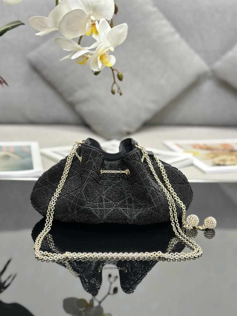 Dior Dream drawstring beaded tube black is a new summer product from 2023 exquisite and elegant Made