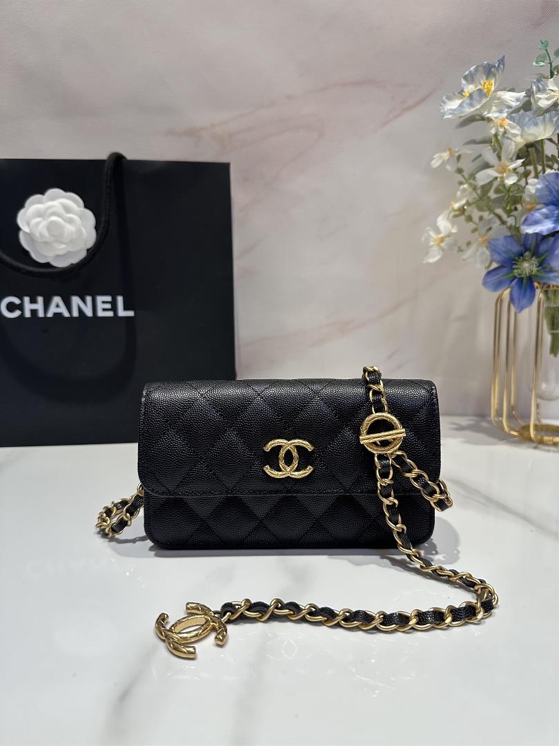 chanel 23b Adjustable Chain Mobile CaseCaviar shines under the light and the hardware logo is very