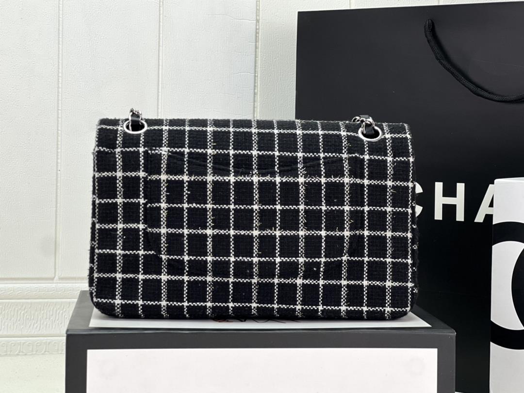 Chanel CF woolen series this is a bag that can be praised by all friends around us for it