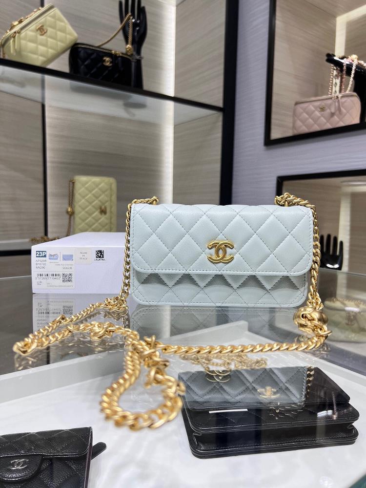 Chanel 23P New Phone Bag Sheepskin Most Beautiful Camellia Adjustment BuckleExquisite and stunning