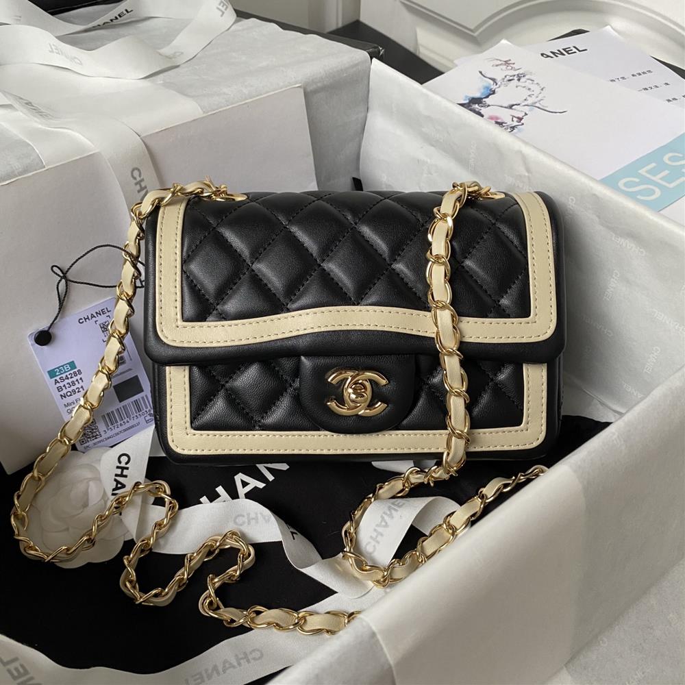 Chanel 23B New CF AS4288 Panda VintageBlack and white color matching crossbody one shoulder multiple carrying methods fully unleashing elegant temp